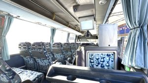 ティラナ行きバス車内